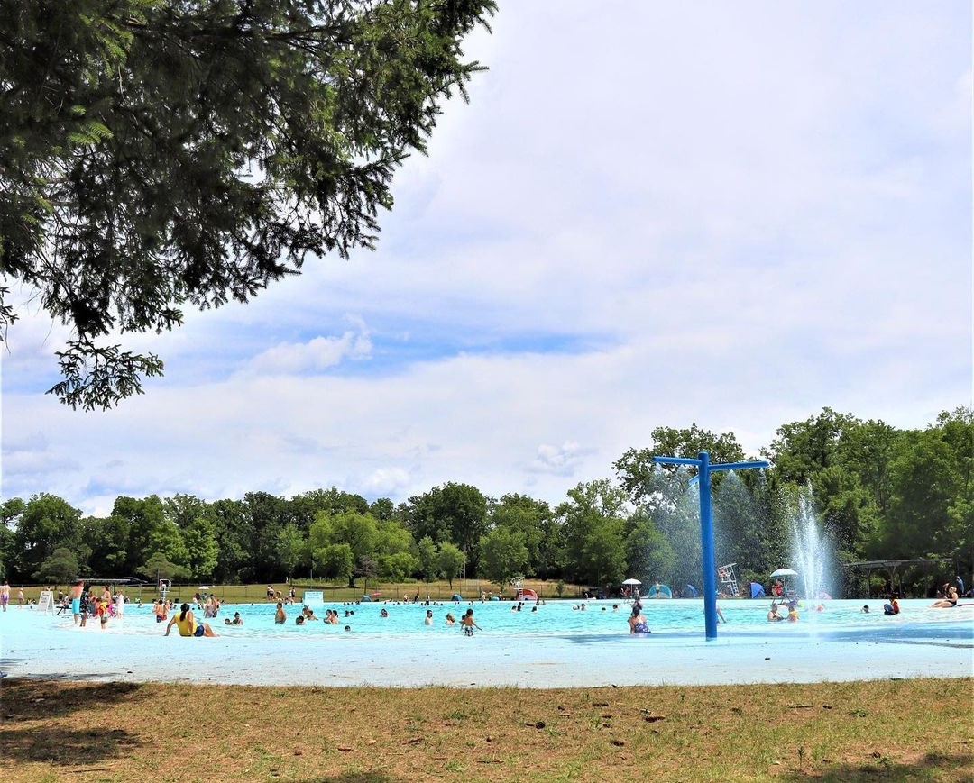 Brant Conservation Area Tiene Una Piscina Al Aire Libre Para Disfrutar ...